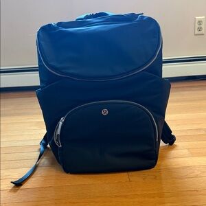 Lululemon black Baby Bag